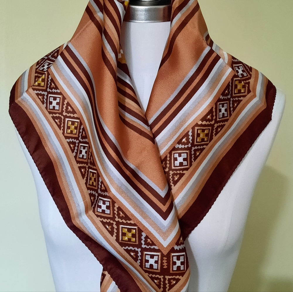 VINTAGE SCARF FROM THE 70'S
